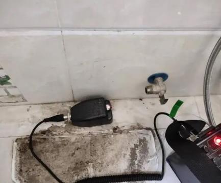 凤凰屋顶漏水维修公司分享下卫生间漏水的危害及解决方法
